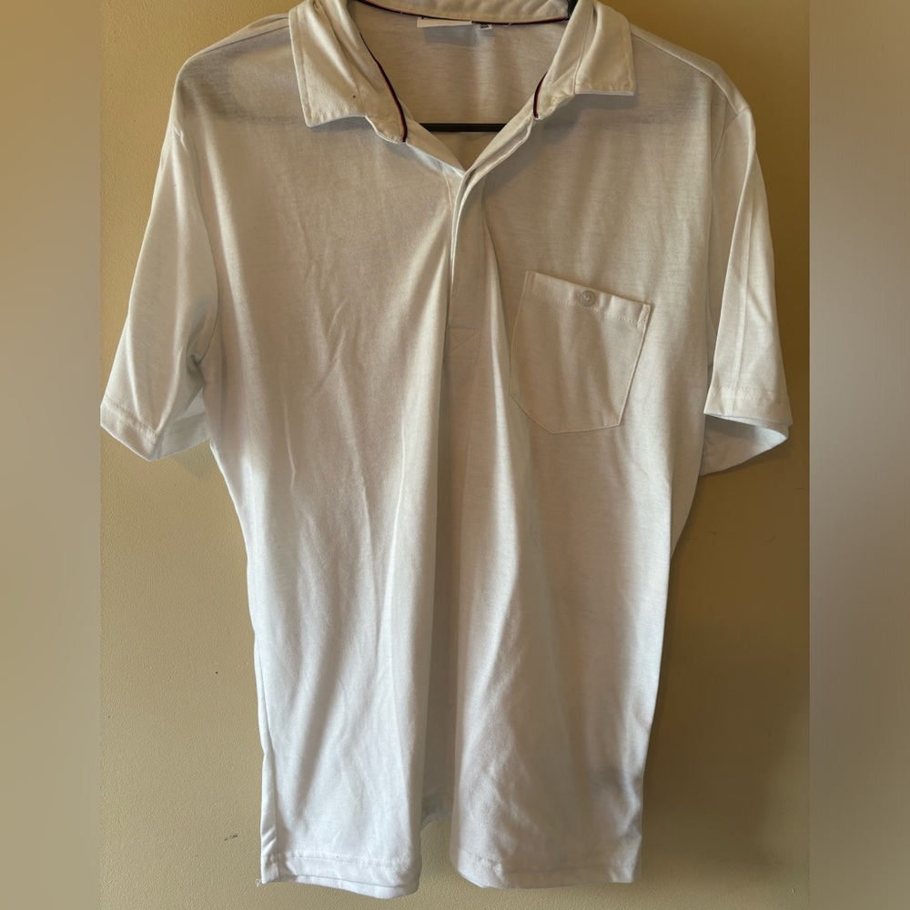 White (Medium) men’s. Super soft